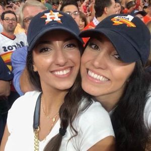 Meet your Posher, Crystal